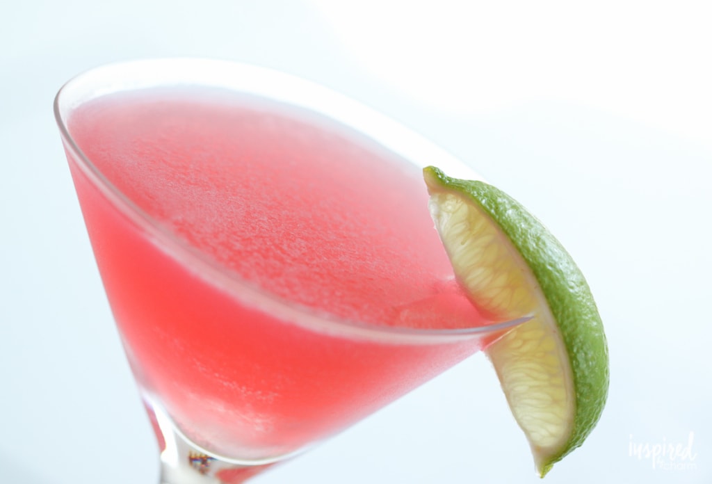 cosmopolitan cocktail in a martini glass