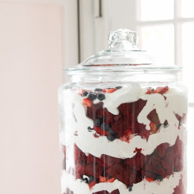 Red, White, and Blue Trifle dessert for 4th of July #dessert #4thofjuly #redvelvet #cake #trifle #recipe