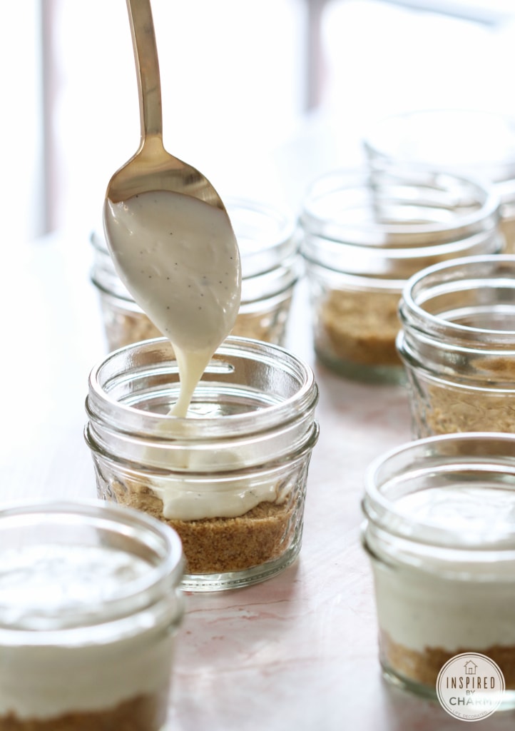 Mini Mason Jar Cheesecakes | Inspired by Charm #IBCholiday #12days72ideas