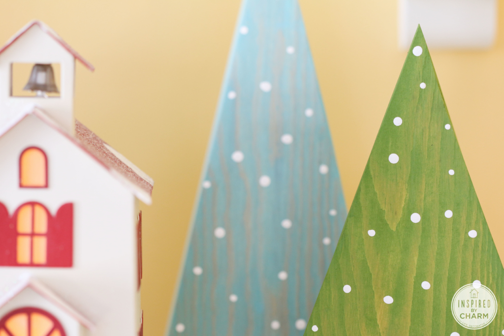 Create these DIY Colorful Wood Christmas Tree Decorations 