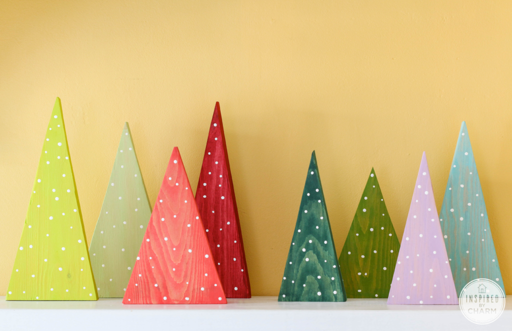 How to Create these DIY Colorful Wood Christmas Tree Decorations 