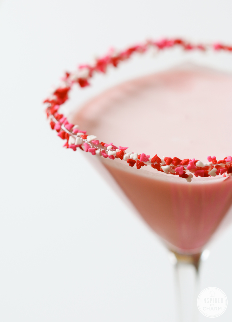 Sweetie Martini | Inspired by Charm #drinksandlink