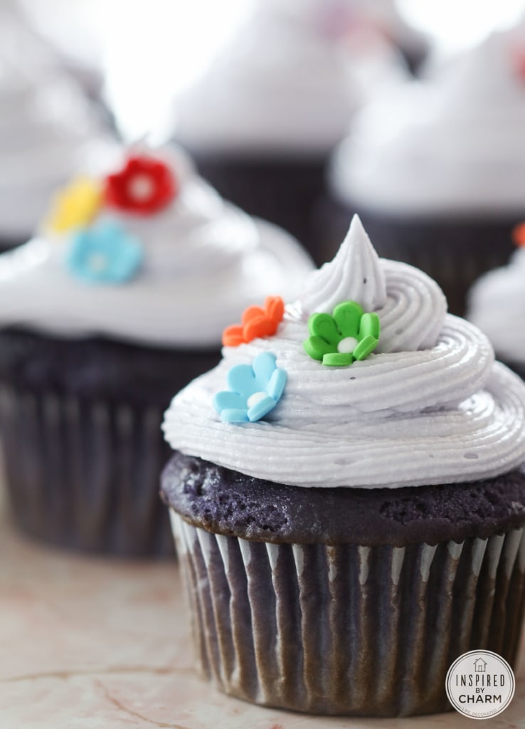 rainbow velvet cupcakes
