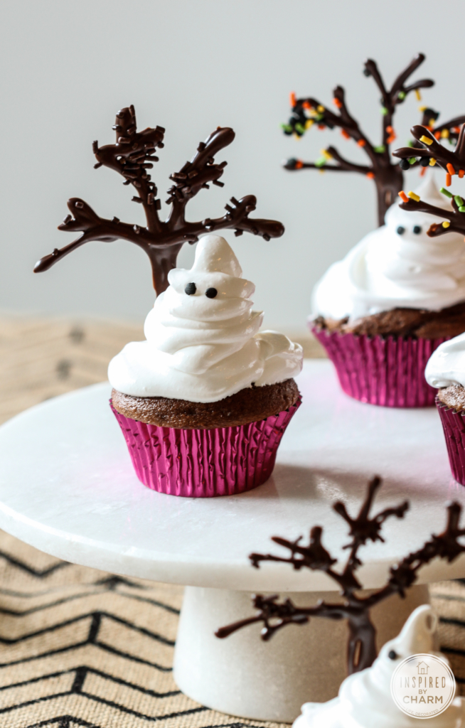 Ghost Cupcakes for Halloween #cake #dessert #cupcakes #halloween #recipe #halloweenrecipes #ghost