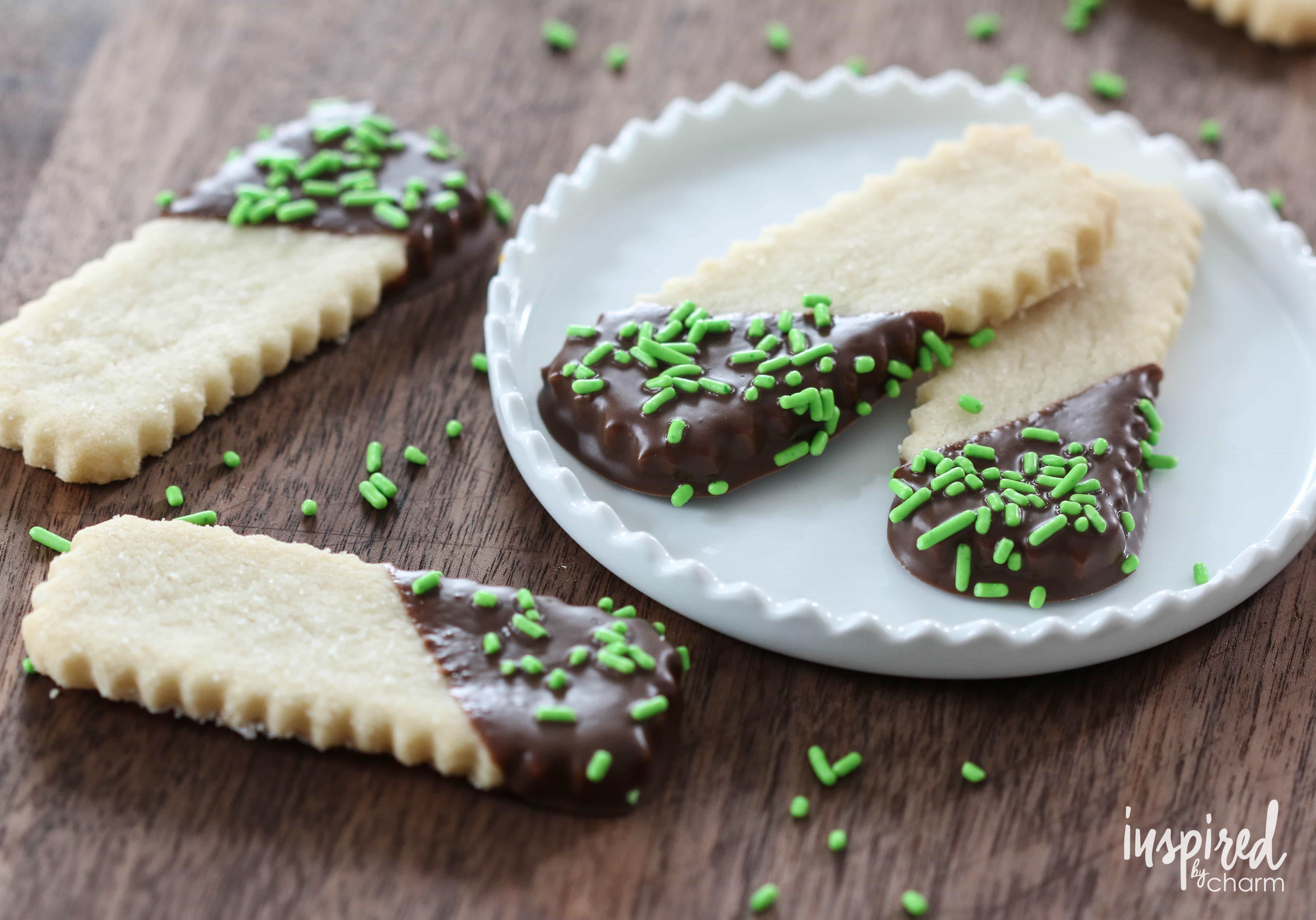 Mint Chocolate Shortbread Cookies - delicious cookie recipe