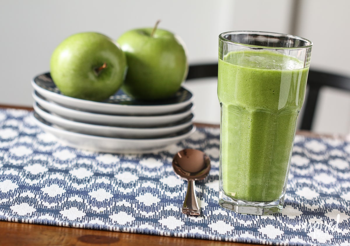 My Go-To Green Smoothie | Inspired by Charm
