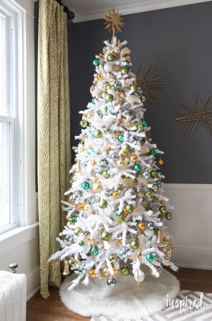 Gold and Green Tree | inspiredbycharm.com #IBCholiday