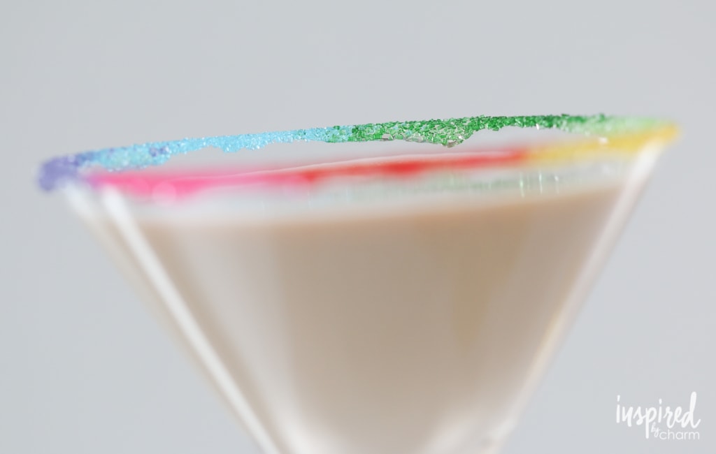 Leprechaun's Kiss Martini | inspiredbycharm.com
