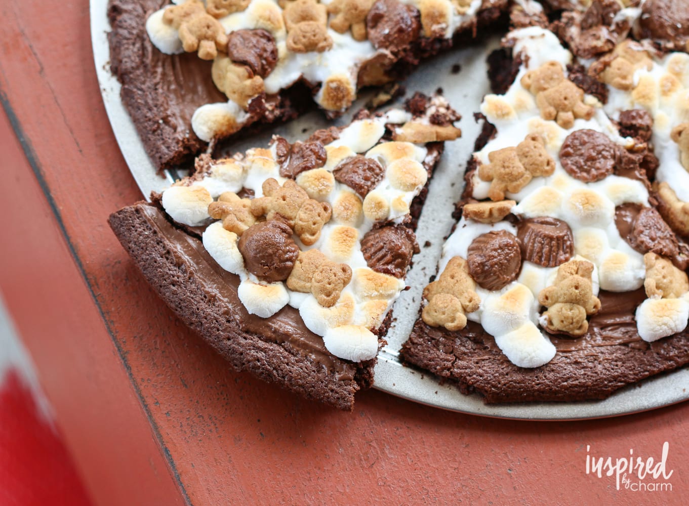 Nutella S’more Brownie Pizza