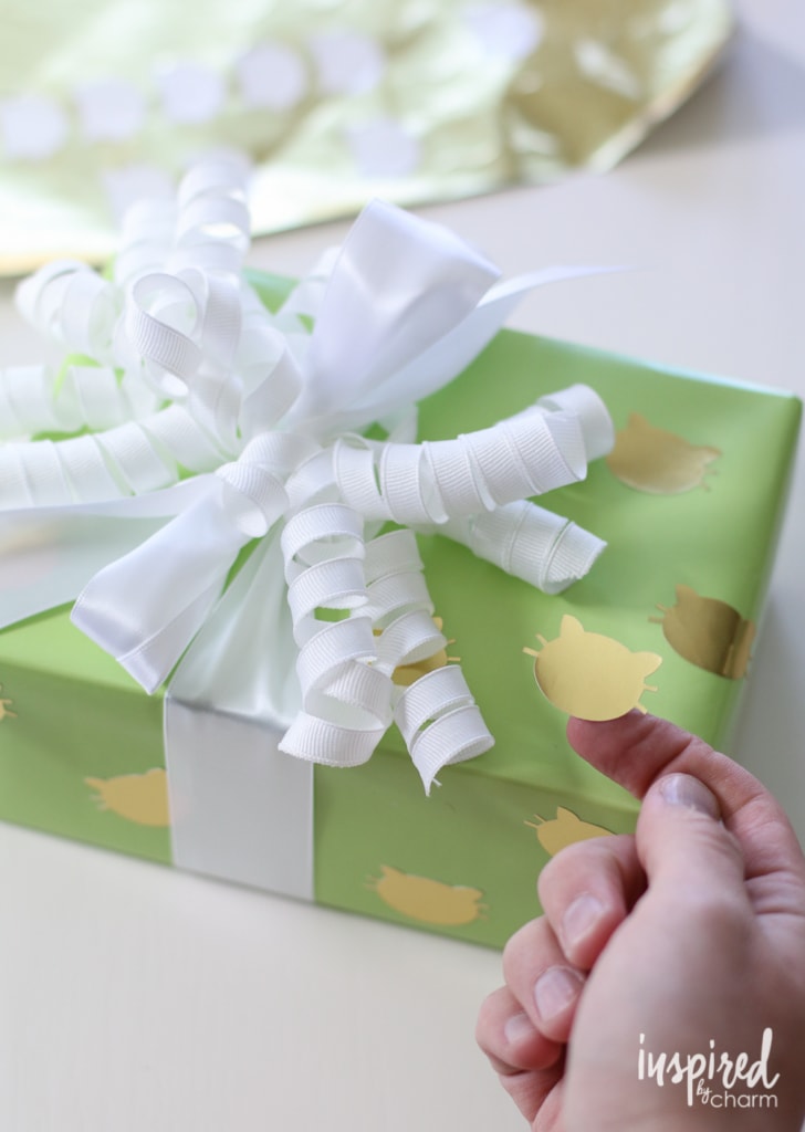 10 Creative Gift Wrapping Ideas | inspiredbycharm.com for HomeGoods