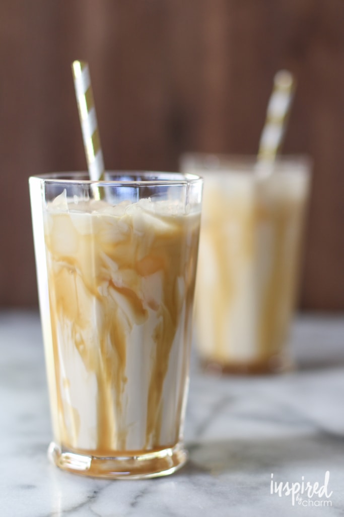 Salted Caramel White Russian cocktail recipe | inspiredbycharm.com 