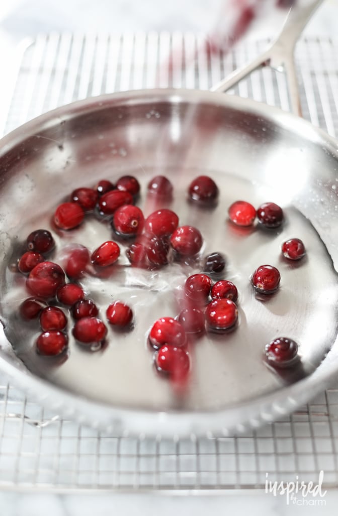 coating fresh cranberries in simple sugar syrup