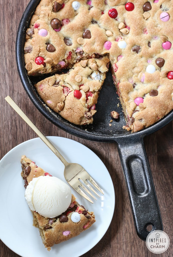 Valentine Skillet Cookie Cake - 10 Recipes to Celebrate Valentine's Day