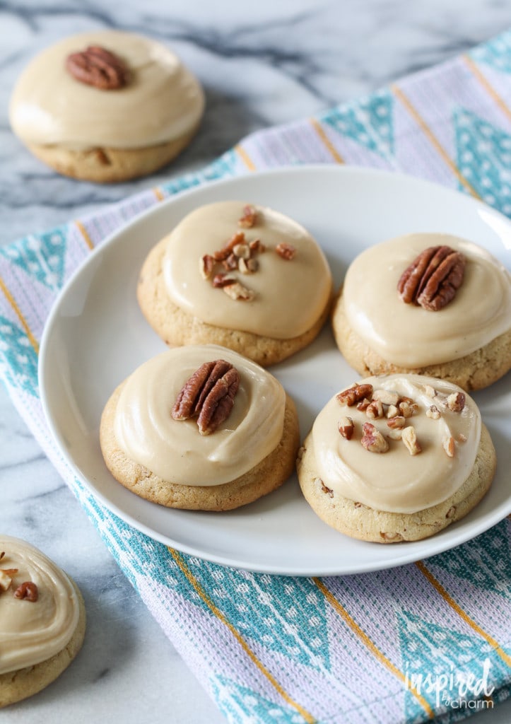 Brown Sugar Pecan Cookies Favorite Fall Recipes | Inspired by Charm 