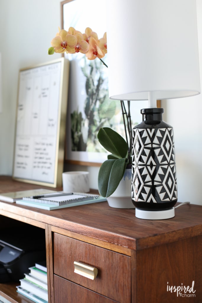 Tips and ideas for Decorating a Home Office | Inspired by Charm
