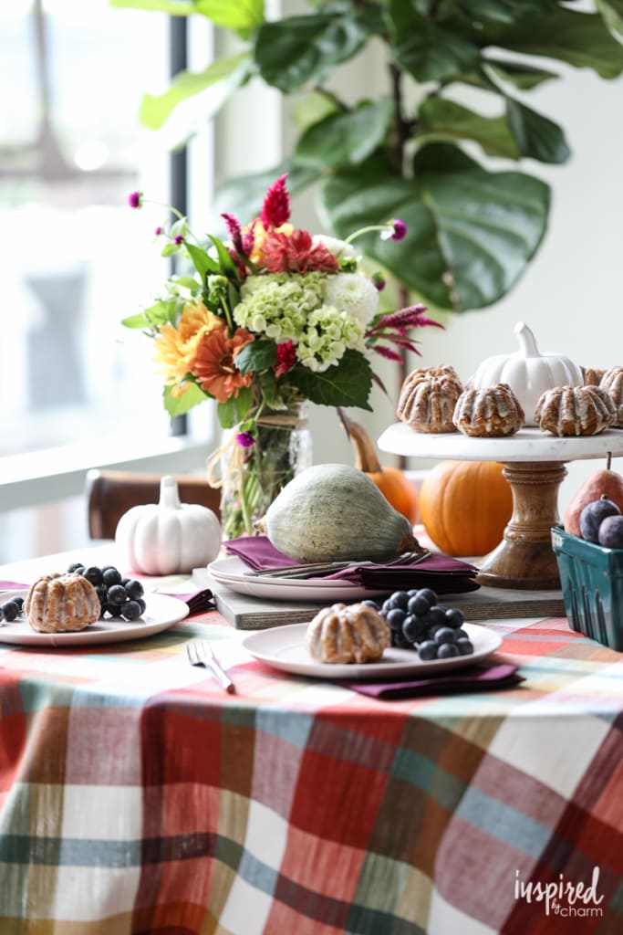 Colorful Fall Entertaining Ideas and Table Setting Inspiration 
