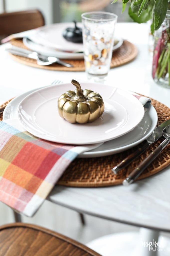 Autumn decorating ideas to create Fall Style in the Dining Room | Inspired by Charm