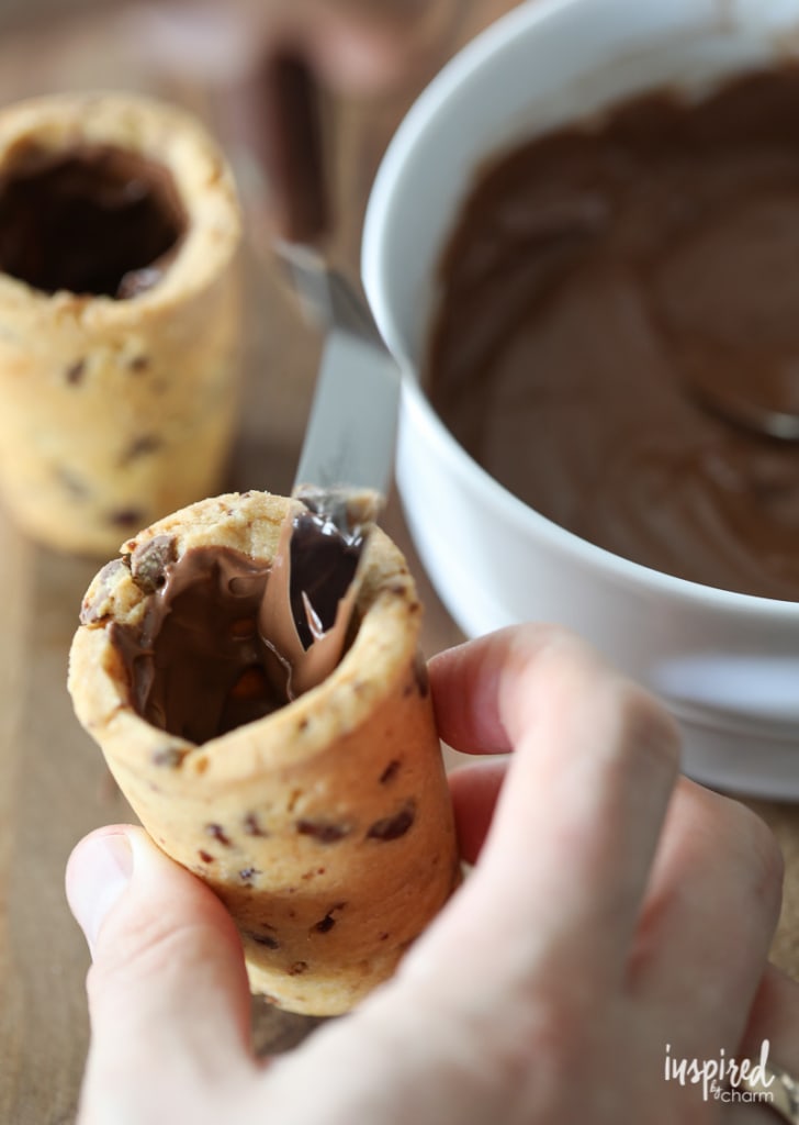 How to Make Homemade Milk and Cookie Shots |
