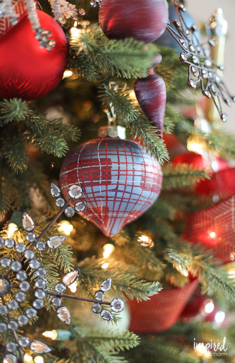 Plaid Ornaments for Rustic Modern Christmas Tree