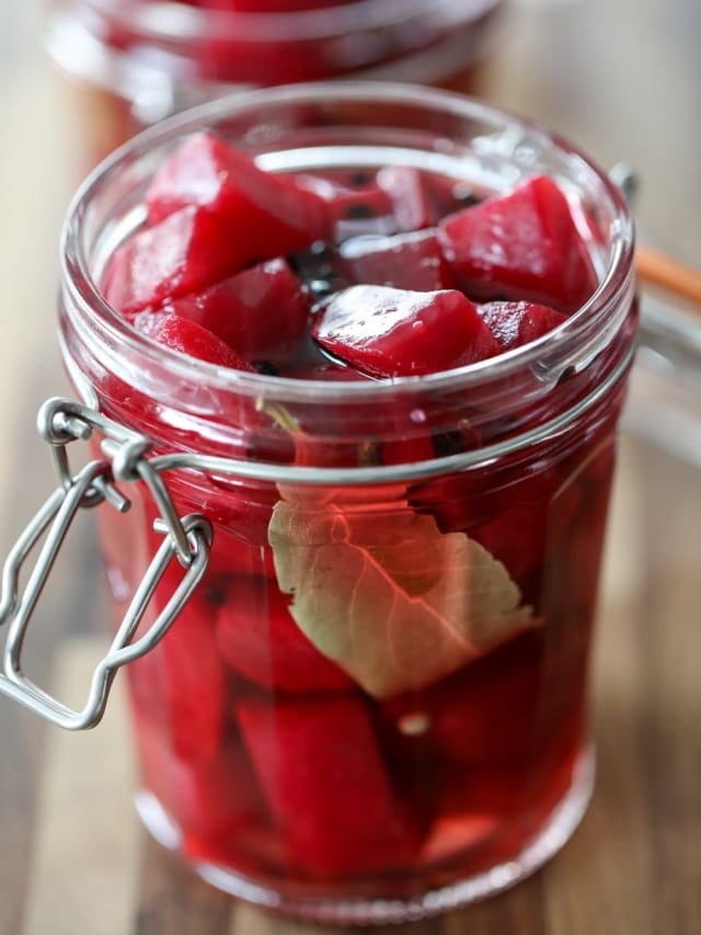 cropped-the-easiest-pickled-beets.jpg