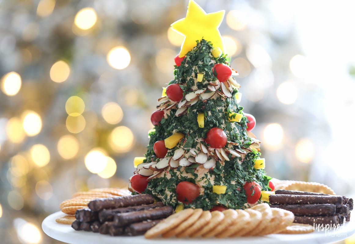 How to make a Christmas Tree Shaped Cheese Ball #christmas #appetizer #cheeseball #recipe