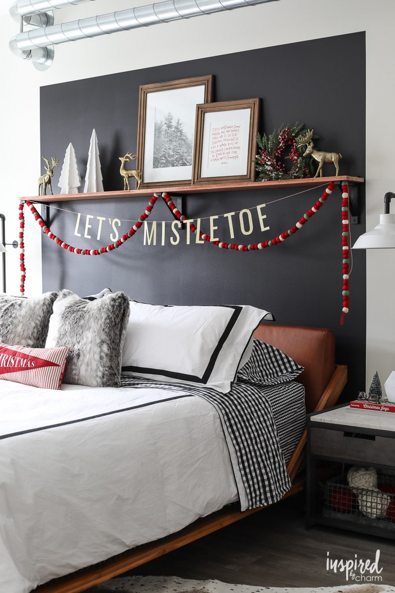 Modern Christmas Decor for a Bedroom 