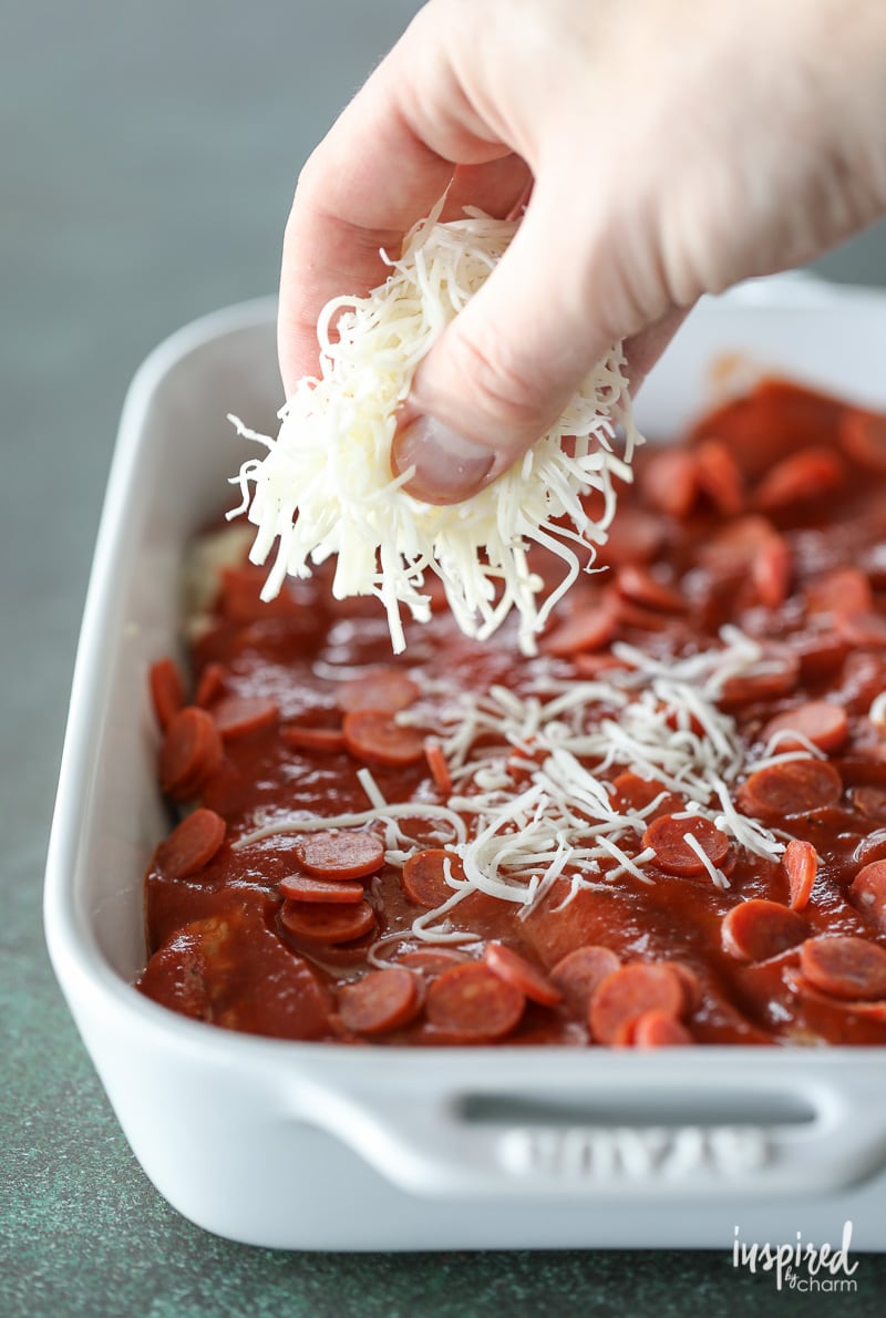 How to make The Ultimate Sausage Pizza Dip