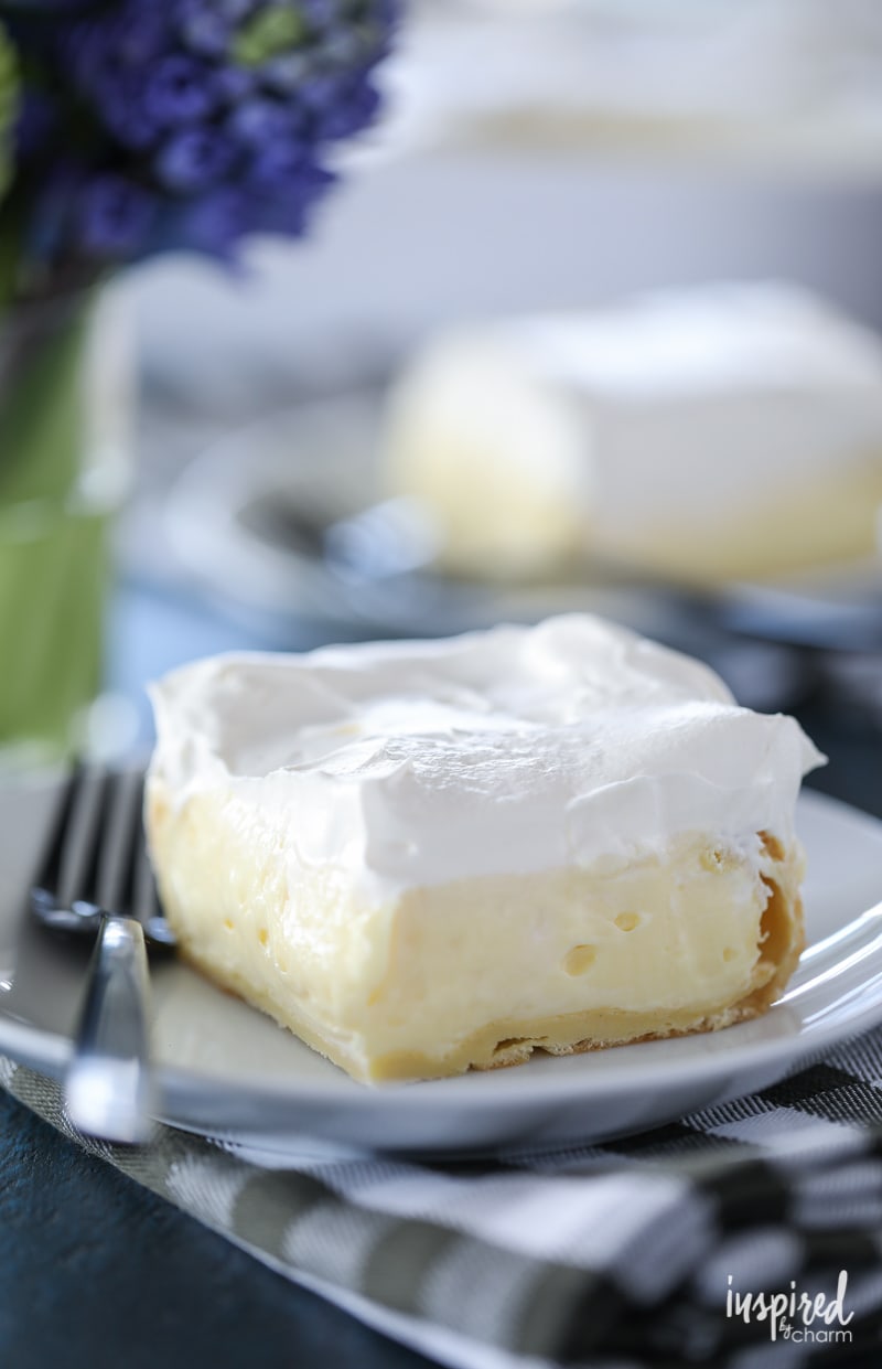 The ultimate #spring or #summer #dessert #recipe! Cream Puff Cake!