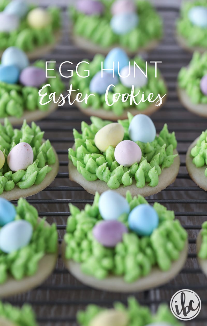 Need a cute #dessert #recipe for #Easter Try these Egg Hunt Easter Cookies! 