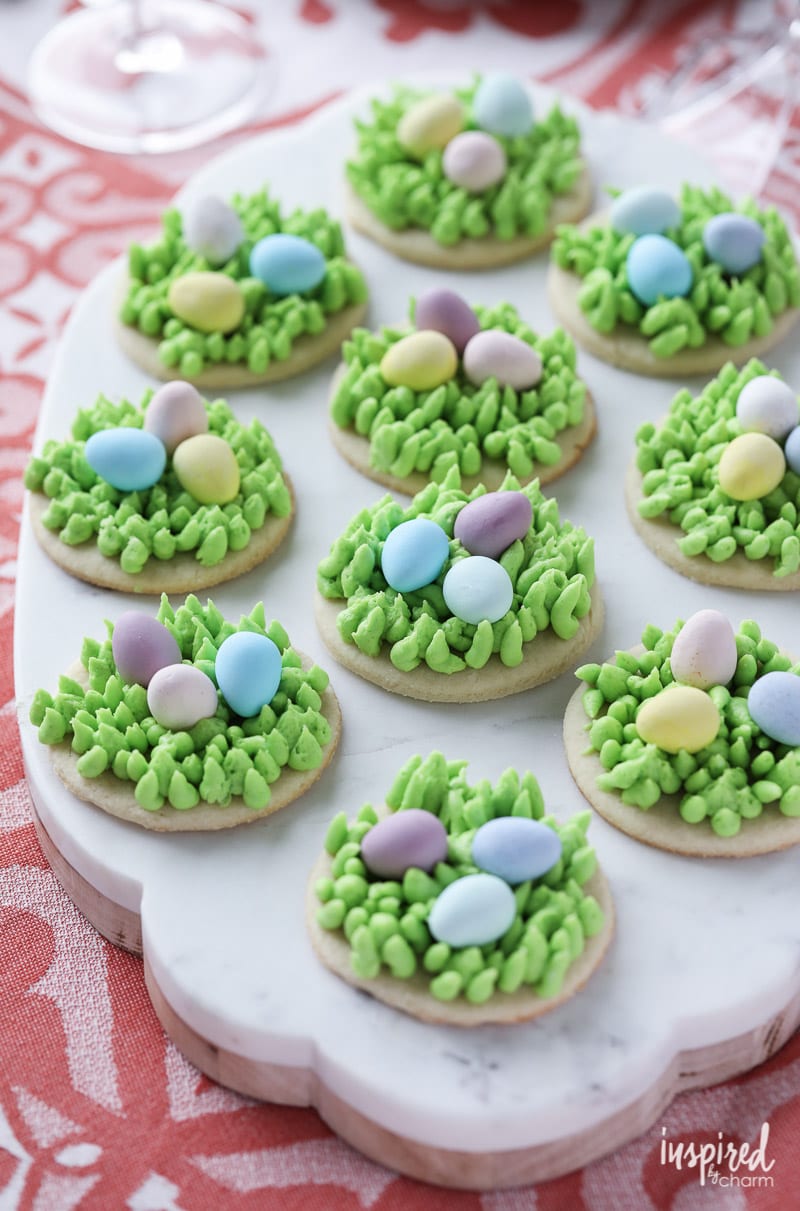Adorable and Delicious: Egg Hunt Easter Cookies #dessert #easter #cookies