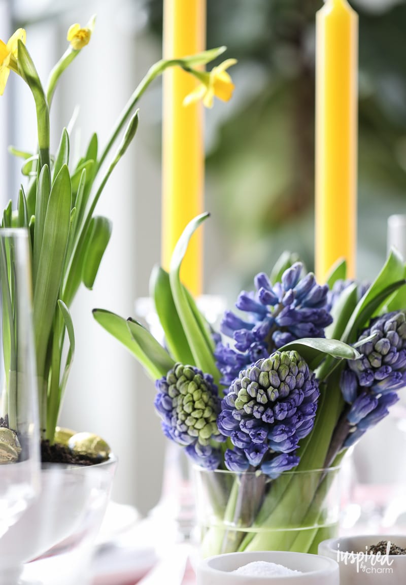 How to style #mini #flower #bouquets. DIY Modern Flower Arrangements for Spring.