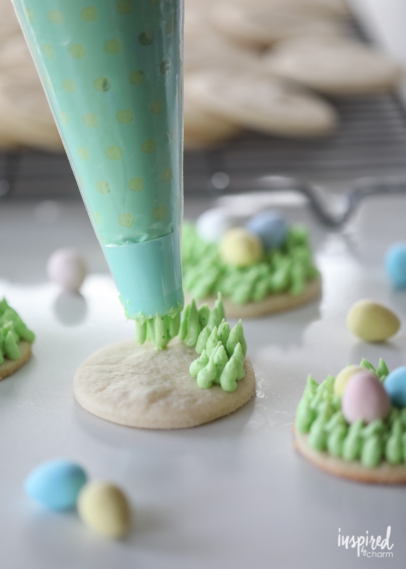 How to make Egg Hunt Easter Sugar Cookies #Easter #dessert #cookie #recipe