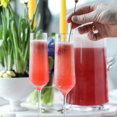 This Raspberry Pineapple #Bellini Recipe is a delicious #spring #cocktail #recipe!