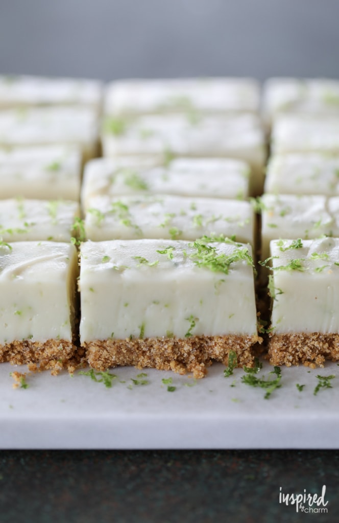 This Key Lime Pie Fudge puts all the flavor and texture of #key #lime #pie into rich and creamy bite-size pieces! #fudge