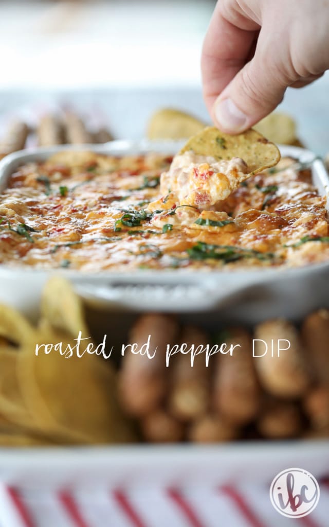 This Roasted Red Pepper Dip #recipe make a great #party #appetizer. 