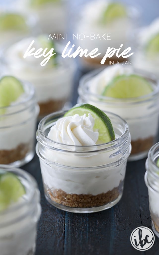 These Mini No-Bake Key Lime Pies in a Jar are a summer dessert perfect! #keylime #pie #dessert #recipe #masonjar