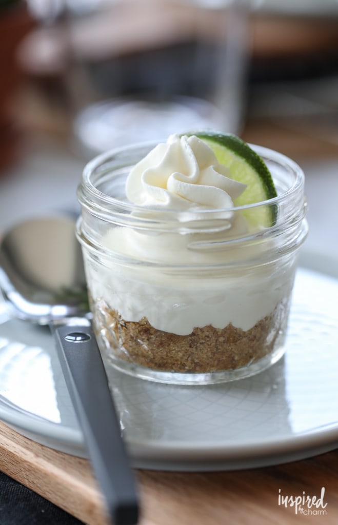 These Mini No-Bake Key Lime Pies in a Jar are a summer dessert perfect! #keylime #pie #dessert #recipe #masonjar