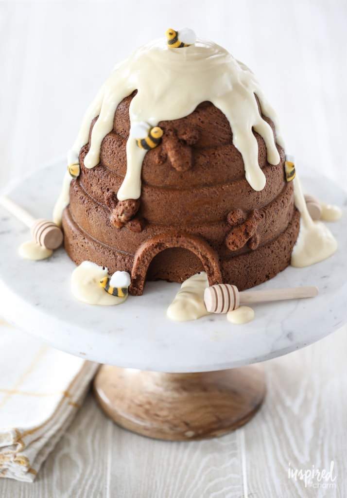 Frosted beehive cake with honey