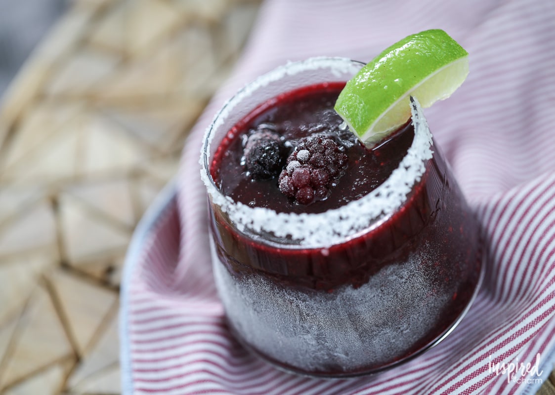 These Frozen Blackberry Margaritas are a delicious way to keep cool this summer. #recipe #cocktail #blackberry #margaritas