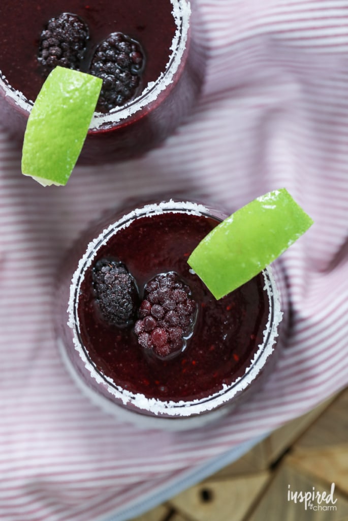 These Frozen Blackberry Margaritas are a delicious way to keep cool this summer. #recipe #cocktail #blackberry #margaritas 