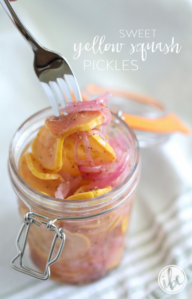 sweet pickled squash with pickled red onion in a jar