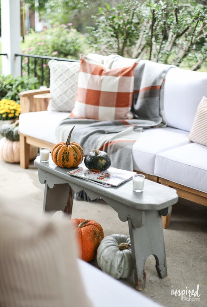 Fall Porch Decorating Ideas - How to style your porch for Fall #decorating #fall #decor #autumn #porch #pumpkins 