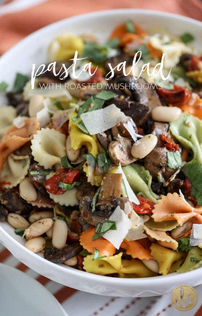 Delicious Pasta Salad with Roasted Mushrooms #recipe #pastasalad #mushrooms #appetizer #sidedish #pasta 