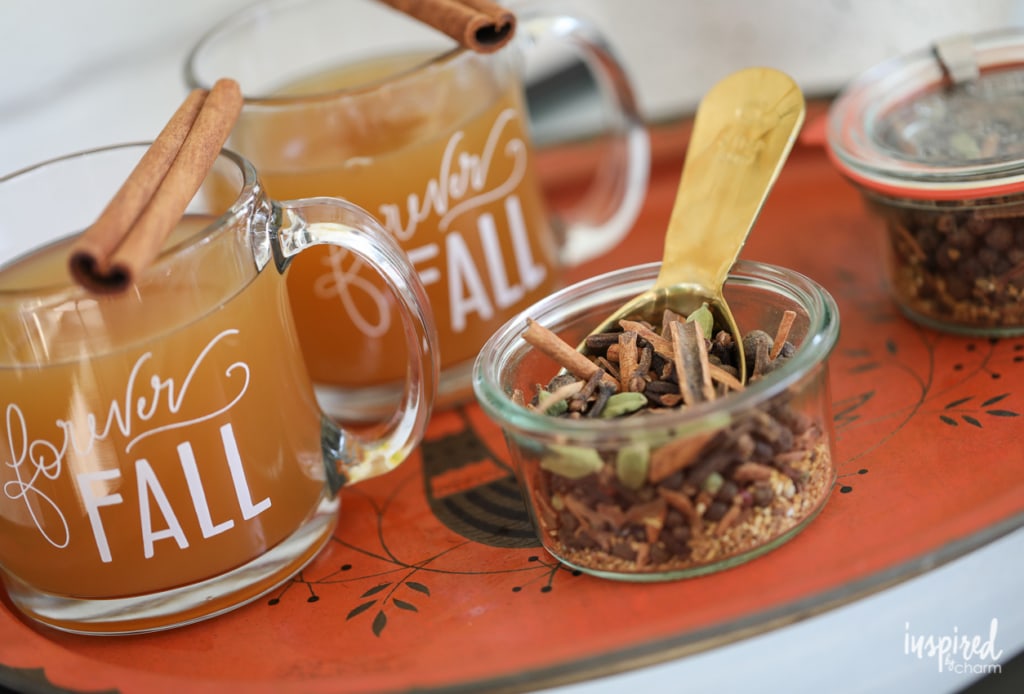 mulled apple cider with mulling spices