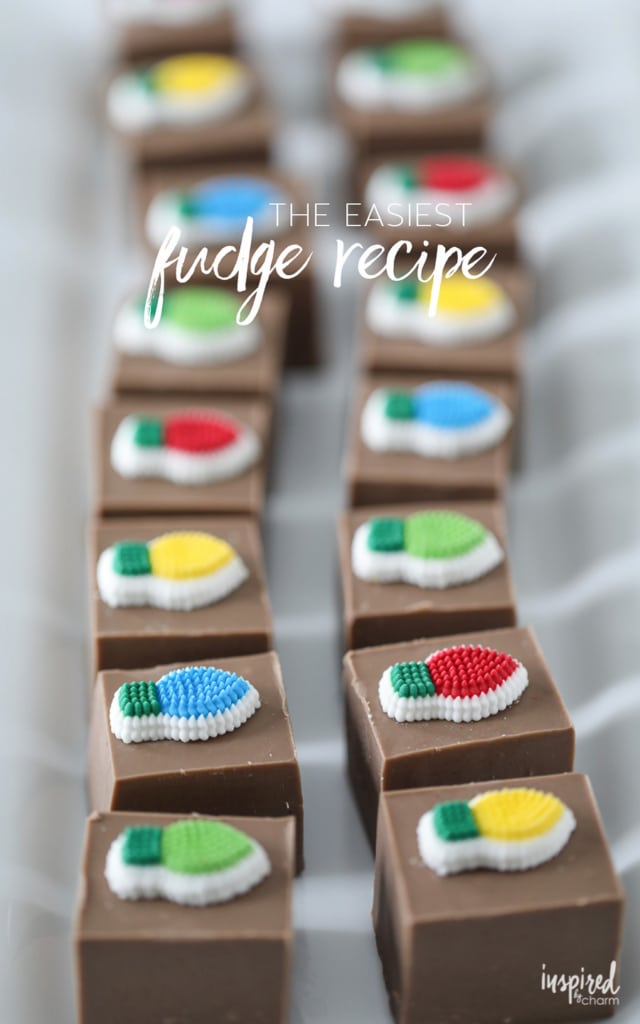 How to make The Easiest Fudge Recipe #fudge #recipe #candy #chocolate #christmas #holiday #dessert