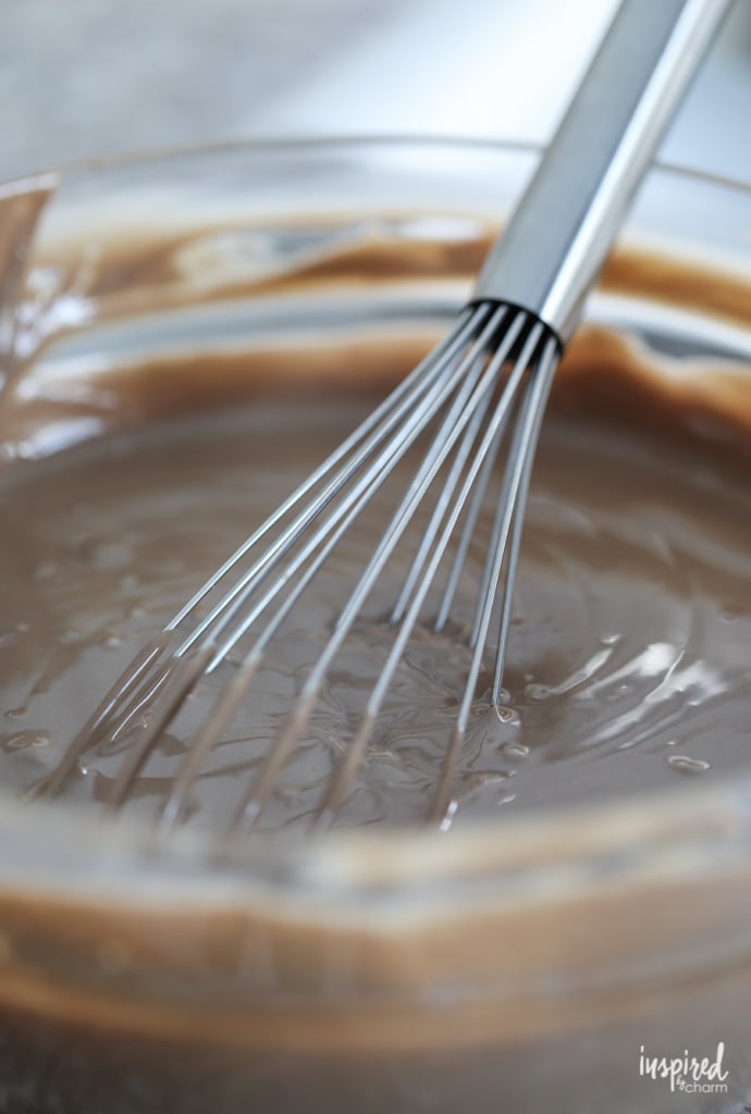 How to make The Easiest Fudge Recipe #fudge #recipe #candy #chocolate #christmas #holiday #dessert