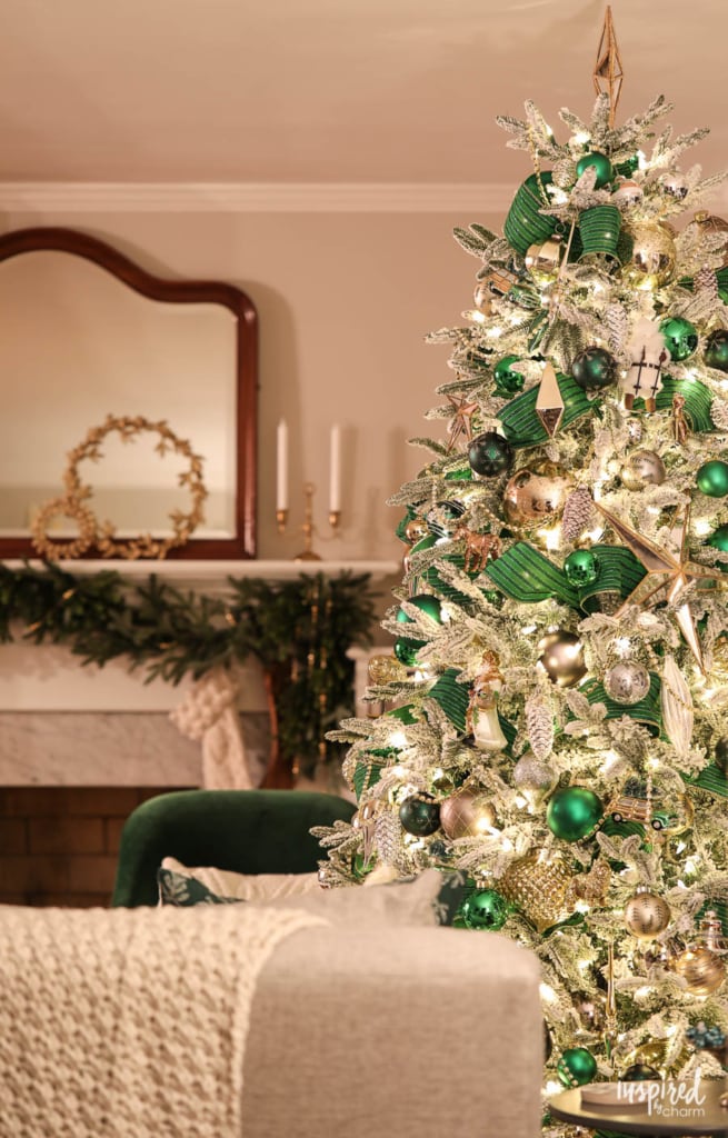 Evening at Bayberry House: Christmas 2018 #christmas #holiday #decor #decorations #night #evening #hometour