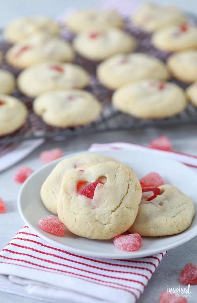 Sour Patch Kids Valentine's Day Cookies #valentinesday #cookies #sourpatchkids #sugarcookie #recipe