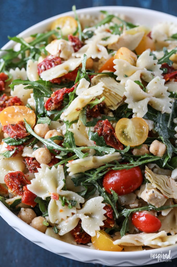 Delicious Sun-Dried Tomato Pasta Salad Recipe #pastasalad #sundried #tomatoes #pasta #recipe #side 