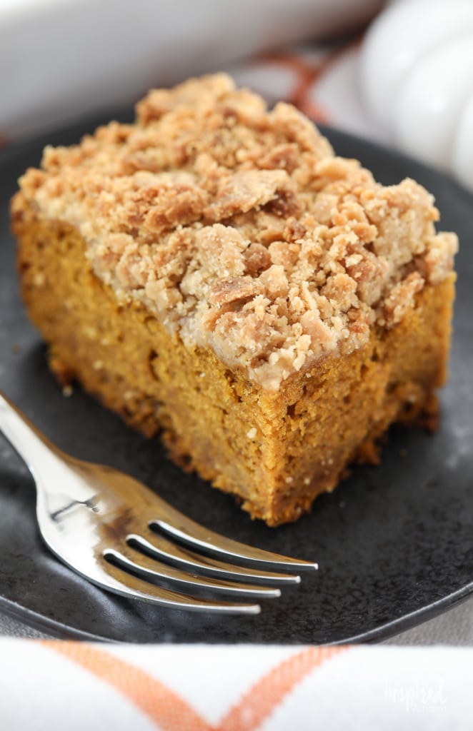 This Pumpkin Cake with Crumb Topping is a delicious and easy fall dessert recipe. #pumpkin #cake #crumb #topping #fallbaking #dessert #recipe
